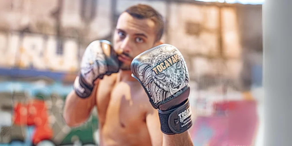 Boxing Gloves Thai Style: How to Choose the Best for Muay Thai